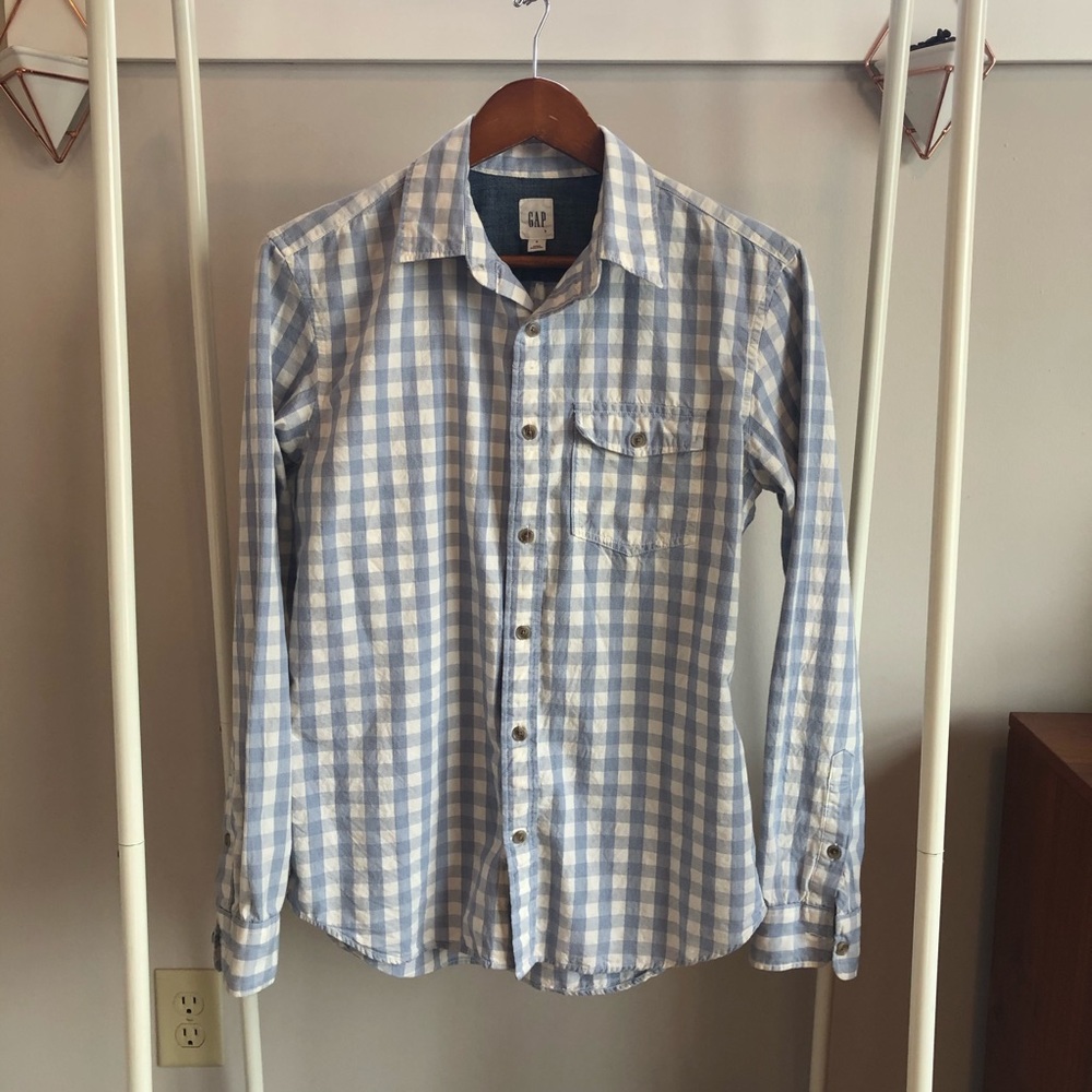 GAP Button Down